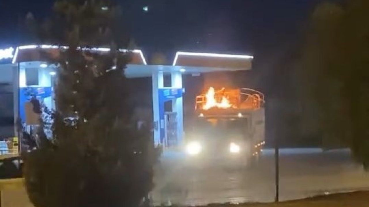 Alevler arasında akaryakıt istasyonuna girdi