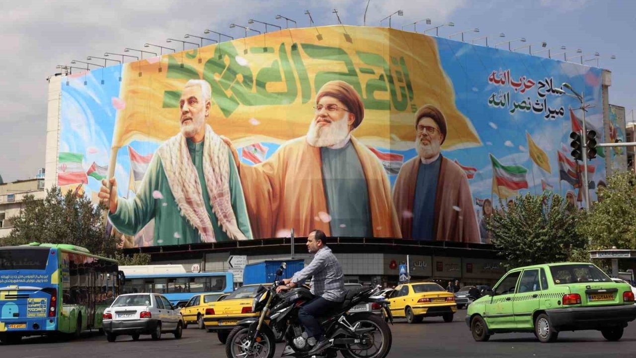 İran&#039;dan &quot;Snapback&quot; Kararına Diplomatik Tepki: Üç Büyükelçi Tahran&#039;a Geri Çağrıldı