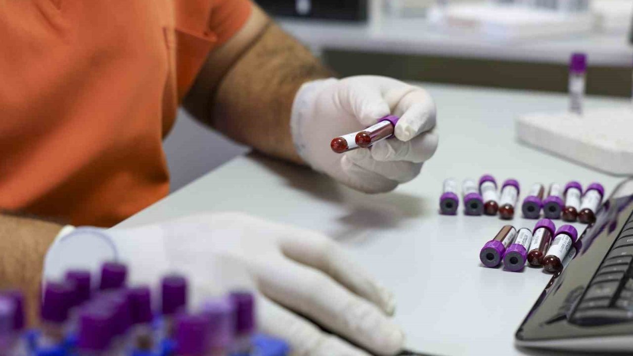 İspanya’dan gelen kan, anne ve bebeğini hayata bağladı