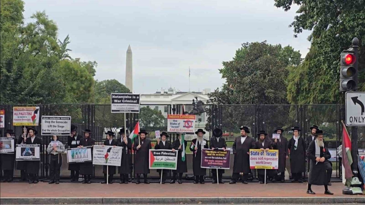 İsrail Başbakanı Netanyahu, Beyaz Saray Önünde Protesto Edildi