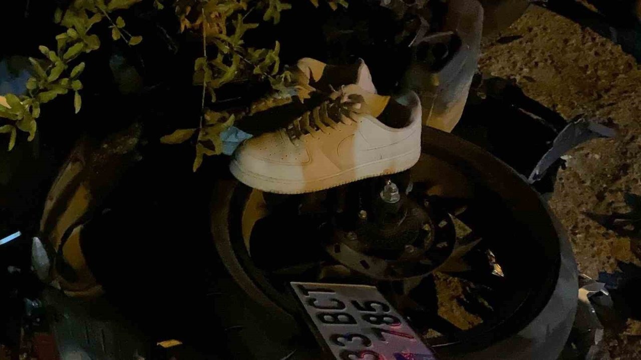 Kamyonetle çarpışan 16 yaşındaki motosiklet sürücüsü hayatını kaybetti