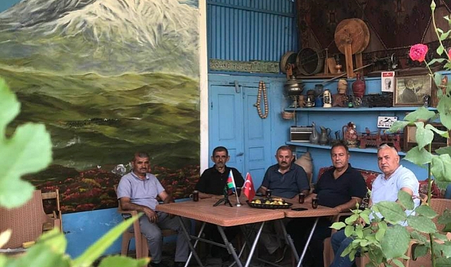 Çok Okuyan mı Çok Bilir, Çok Gezen mi?