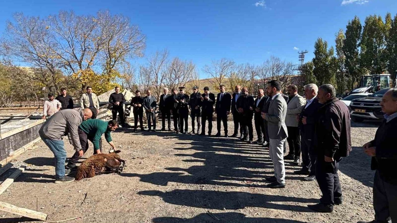 Ağrı Tutak’ta Yeni Hayvan Pazarı İçin Temel Atma Töreni Düzenlendi