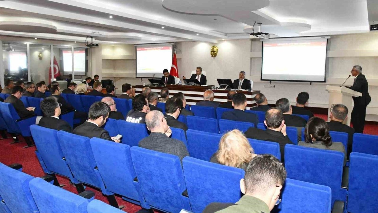 Ardahan’da İl Koordinasyon Kurulu Toplantısı Yapıldı: 224 Projenin Toplam Tutarı 13.6 Milyar TL