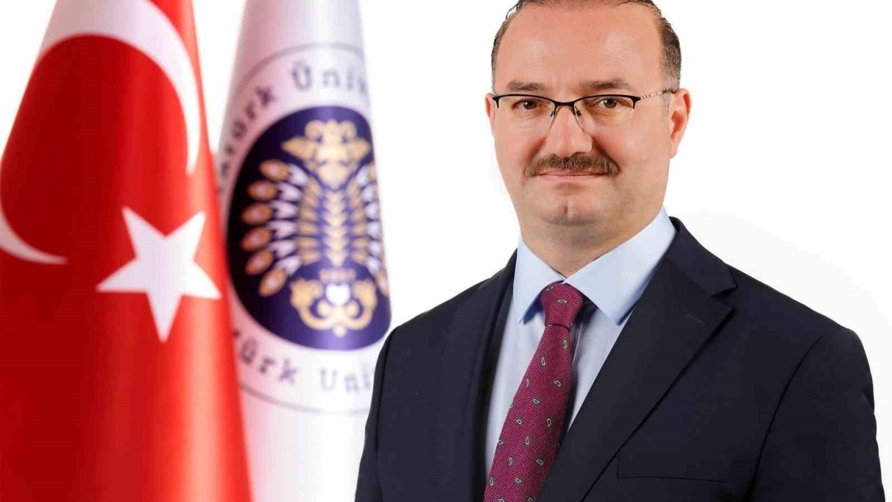 Atatürk Üniversitesi Rektörü Prof. Dr. Hacımüftüoğlu, ÜAK Yönetim Kurulu&#039;na Seçildi