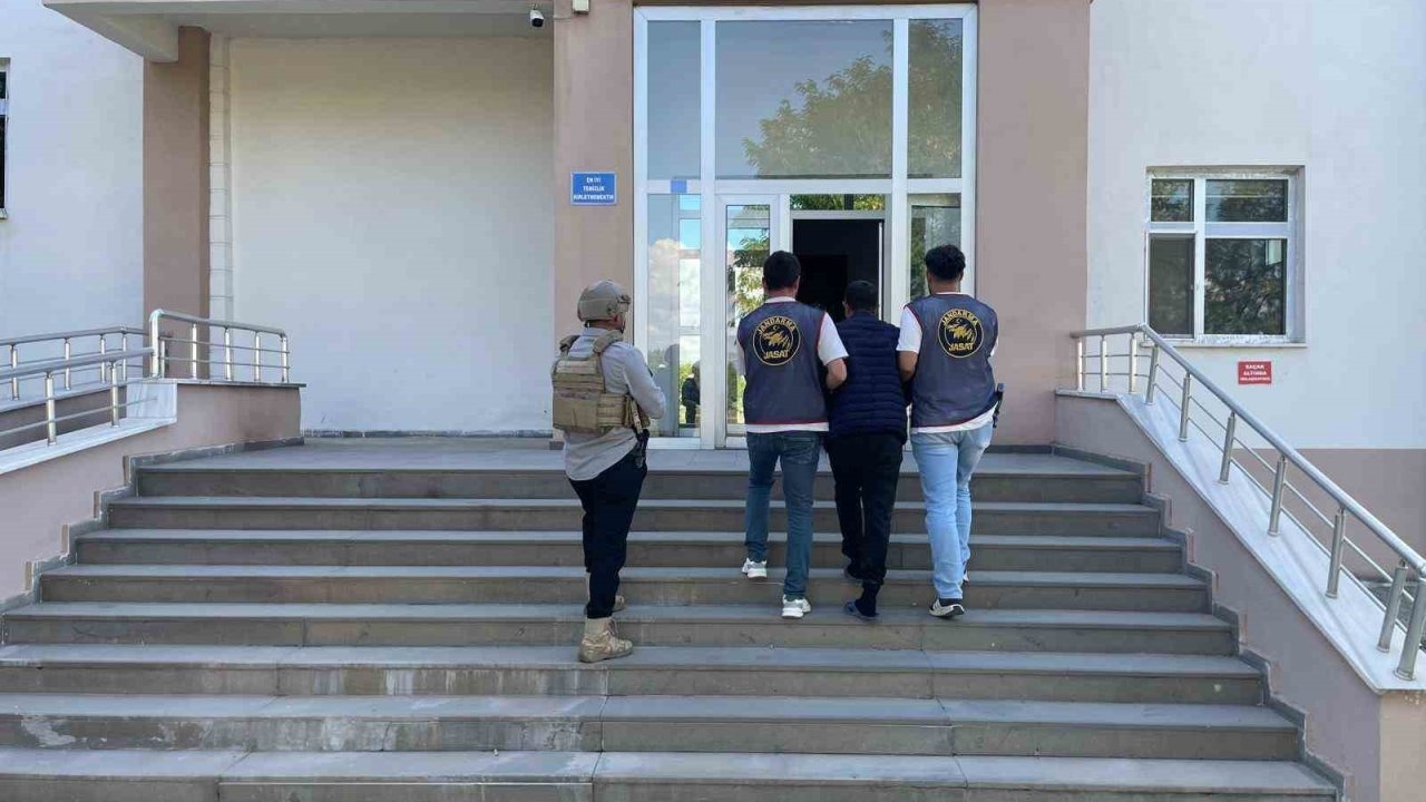 Bingöl’de &quot;Uyuşturucu Ticareti&quot; Suçundan Aranan Hükümlü Yakalandı