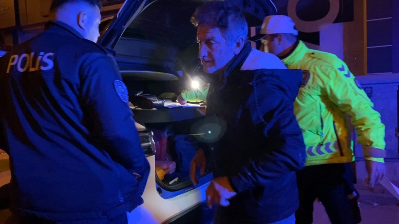 Bursa’da İlginç Polis Uygulaması: Alkollü Sürücü 1989 Model Otomobilini Öve Öve Bitiremedi