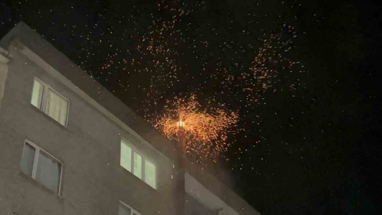 Çorlu’da Baca Yangını Korkuttu: Bacadan Alevler Yükseldi