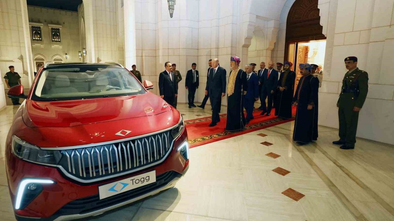 Cumhurbaşkanı Erdoğan’dan Umman Sultanı’na Togg Hediyesi