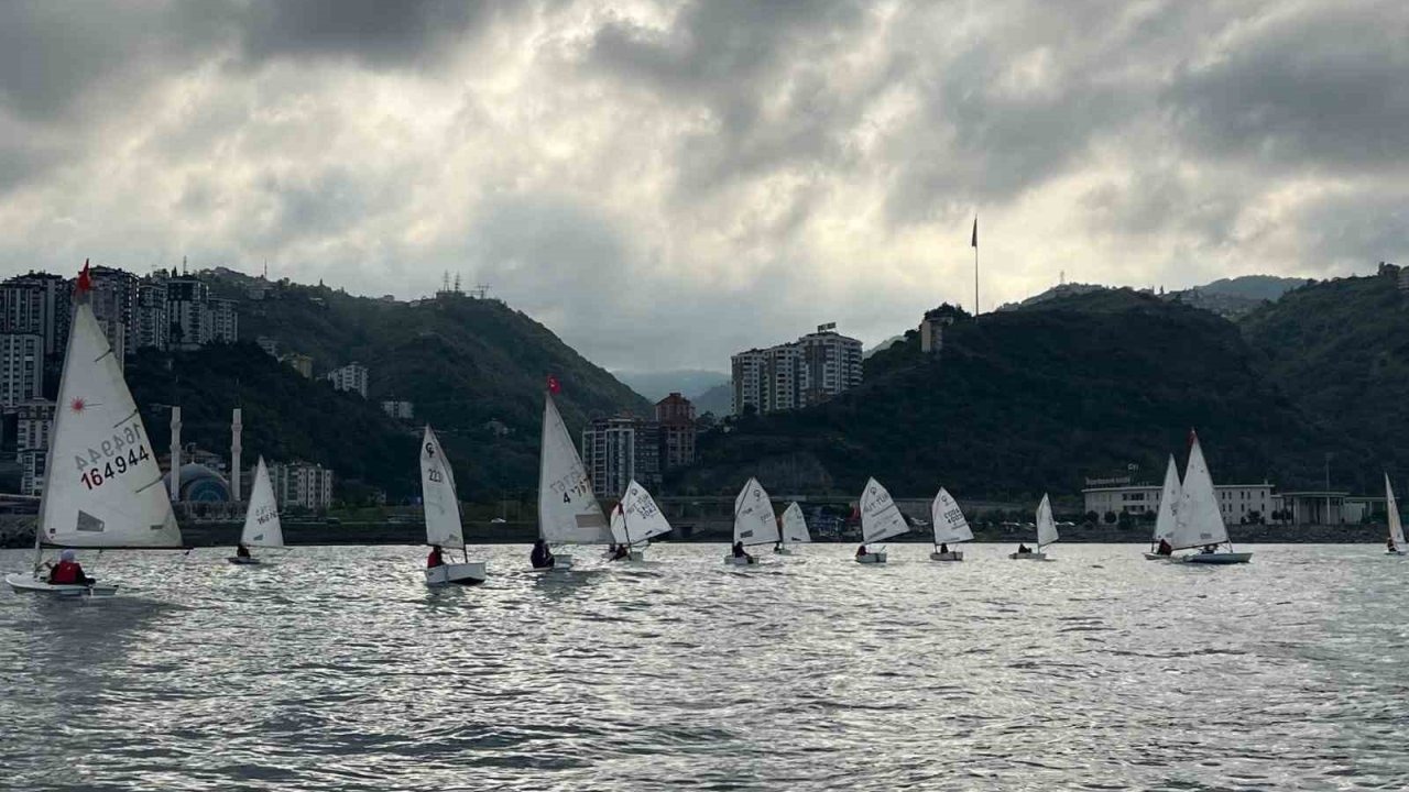 Cumhuriyet Bayramı Coşkusu Trabzon’da Denizle Buluştu: Yelken Yarışları Tamamlandı