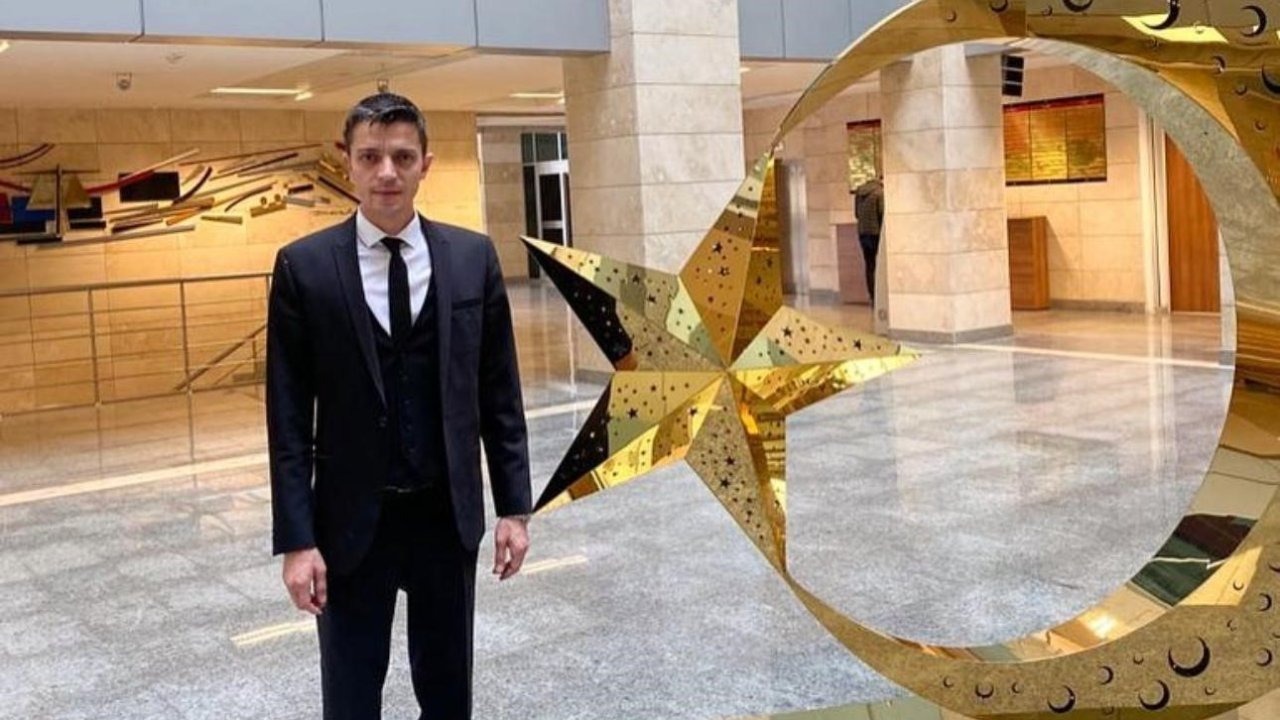 Denizli’de Feci Kaza: Balkonda Düşen Genç Avukat Hayatını Kaybetti