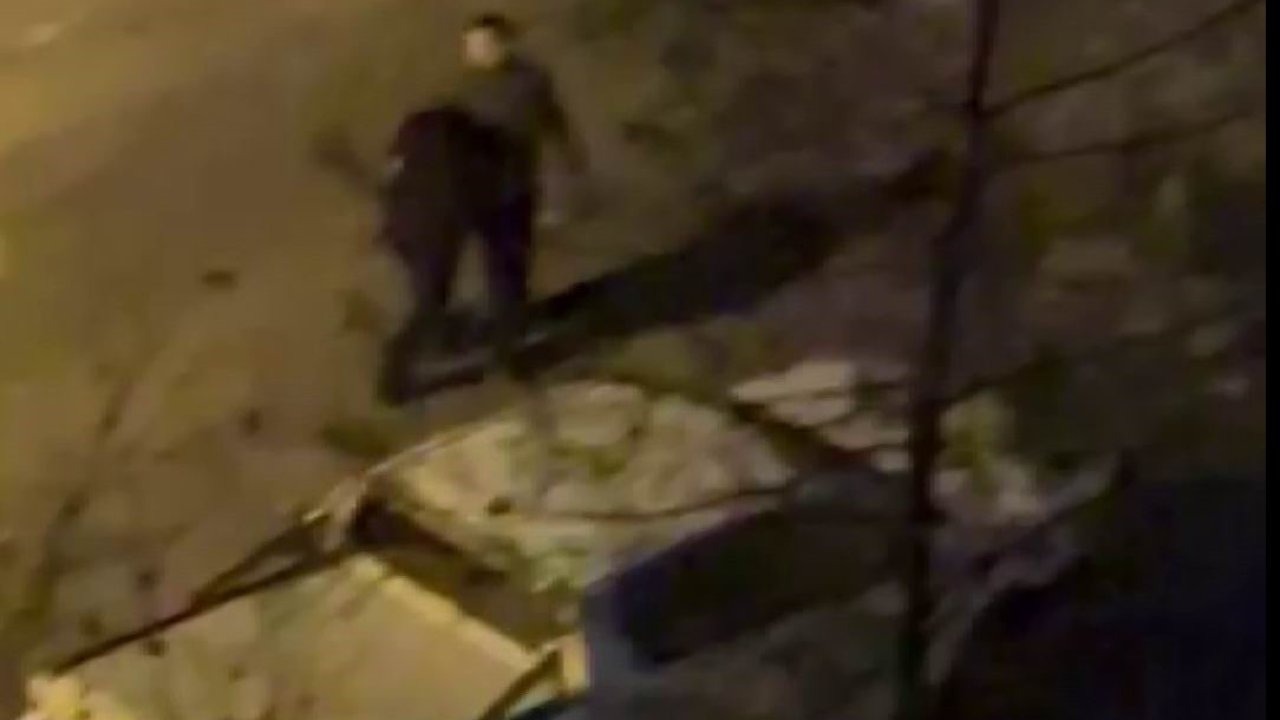 Diyarbakır&#039;da Vatandaş Uyuşturucu Satıcısını Yakalayıp Darp Etti: 3 Gözaltı