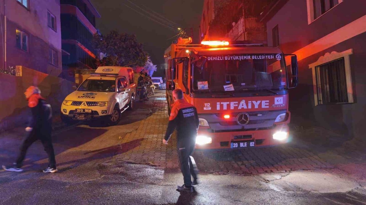 Düğün Hazırlığı Yapılan Evde Facia: Kerpiç Evin Tavanı Çöktü, 6 Yaralı