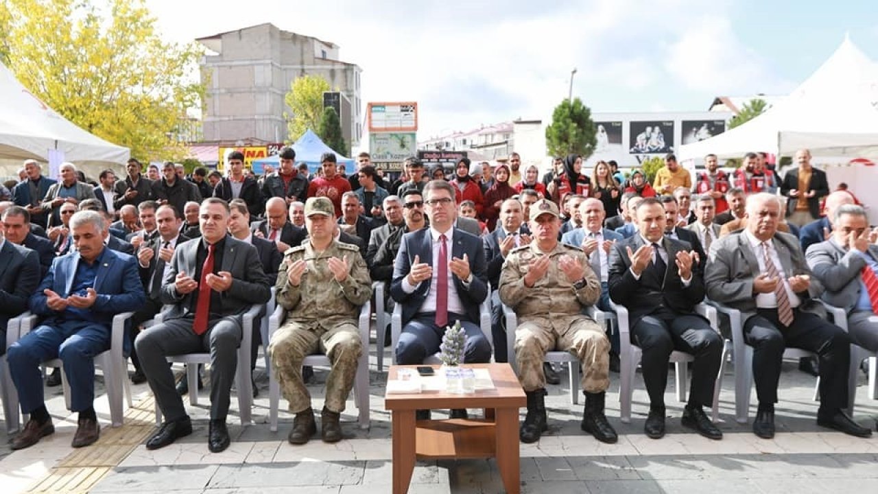 Erciş Depremi&#039;nin 14. Yıldönümünde Hayatını Kaybedenler Anıldı