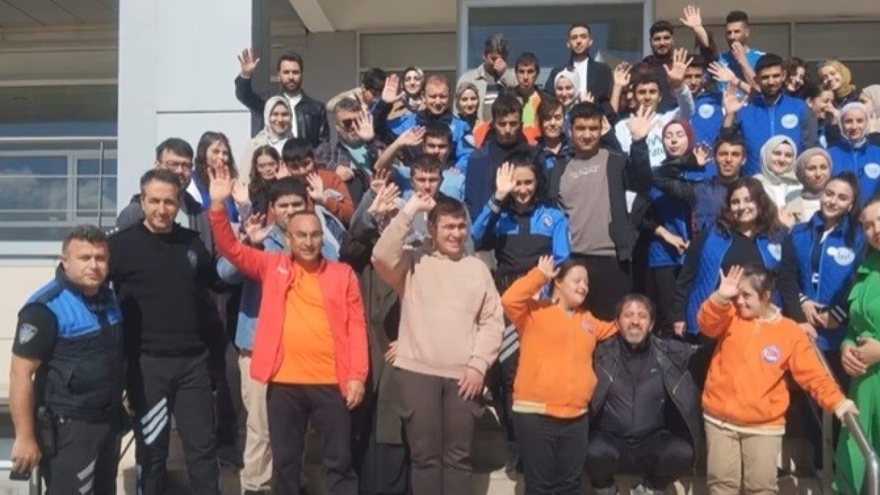 Erzincan’da &quot;Hep Birlikte Aileyiz&quot; Projesiyle Özel Çocuklara Destek