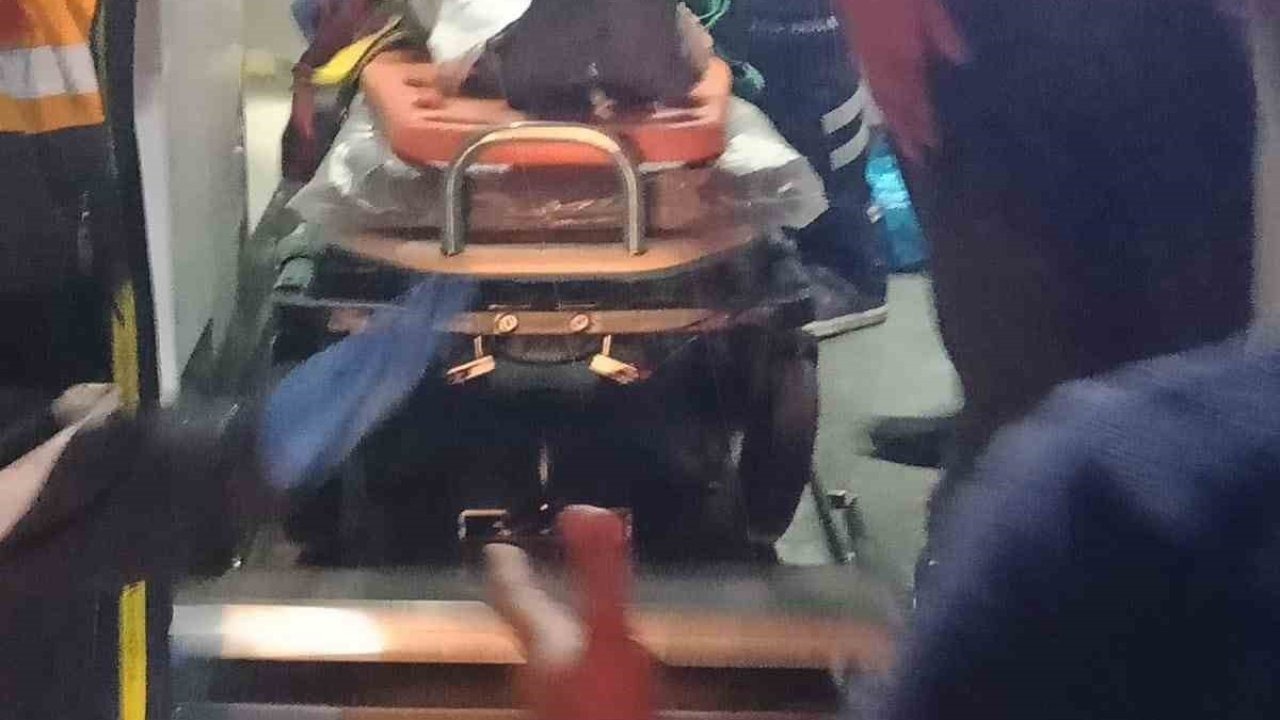 Erzurum Aşkale&#039;de Yağmur Kazaları: İki Ayrı Kazada 5 Kişi Yaralandı!