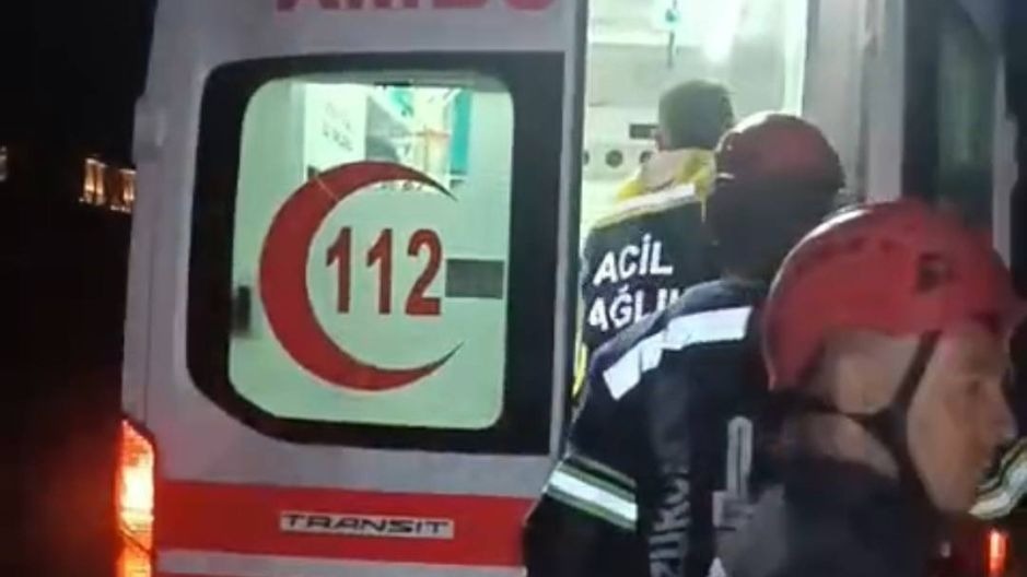 Erzurum’da Otomobil Şarampole Yuvarlandı: 1 Yaralı