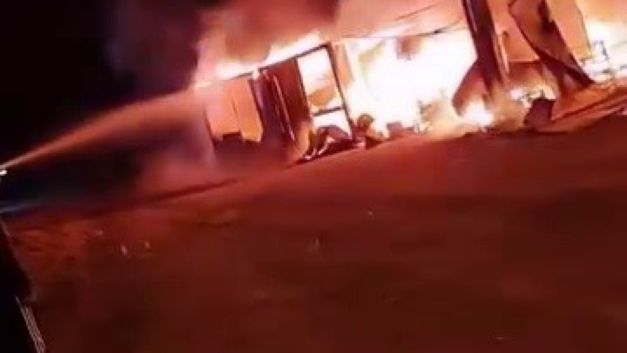 Erzurum’da Şantiye Yangını Paniğe Neden Oldu