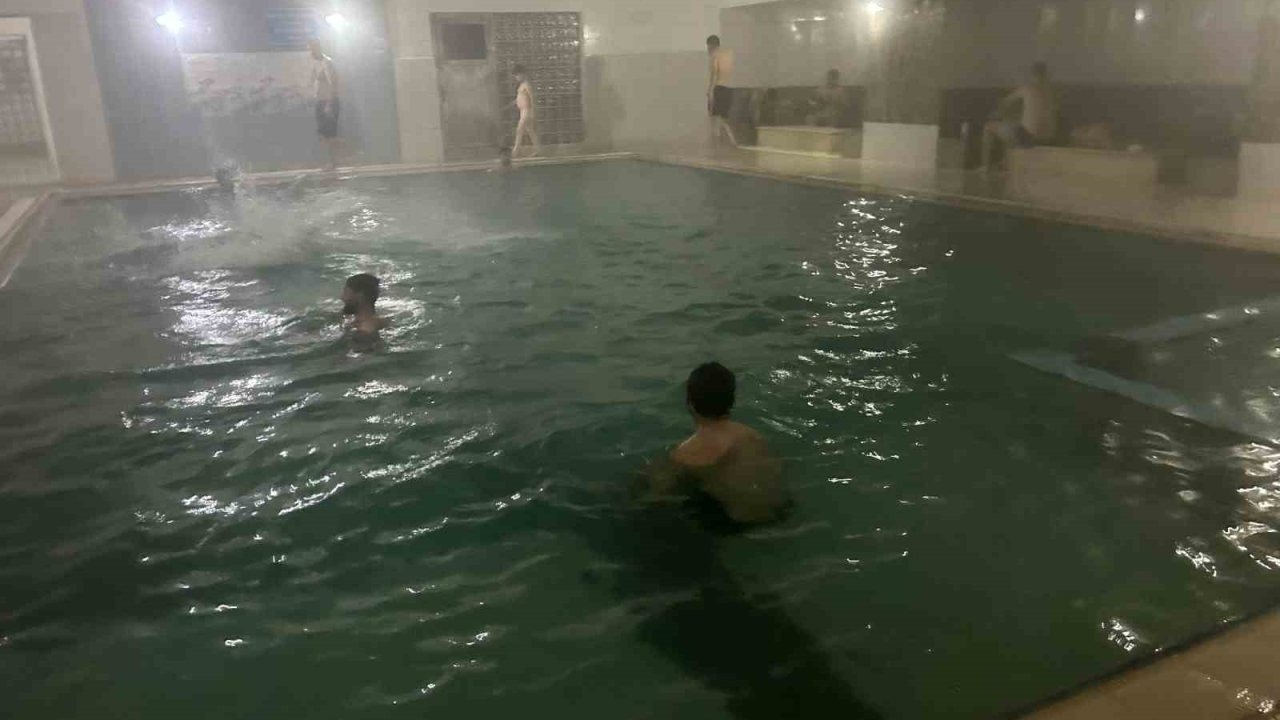 Havalar Soğudu, Bingöl Ilıcalar Kaplıcalarına İlgi Arttı: Şifa Arayanlar Akın Ediyor