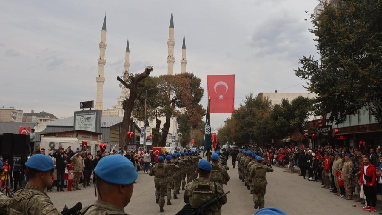 Iğdır’da 29 Ekim Coşkusu: Cumhuriyet’in 102. Yılı Binlerce Vatandaşla Kutlandı