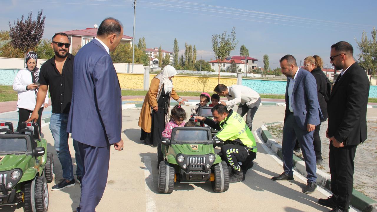 Iğdır’da Anaokulu Öğrencilerine Uygulamalı Trafik Eğitimi: Güvenli Yaşam İçin Farkındalık Oluşturuldu