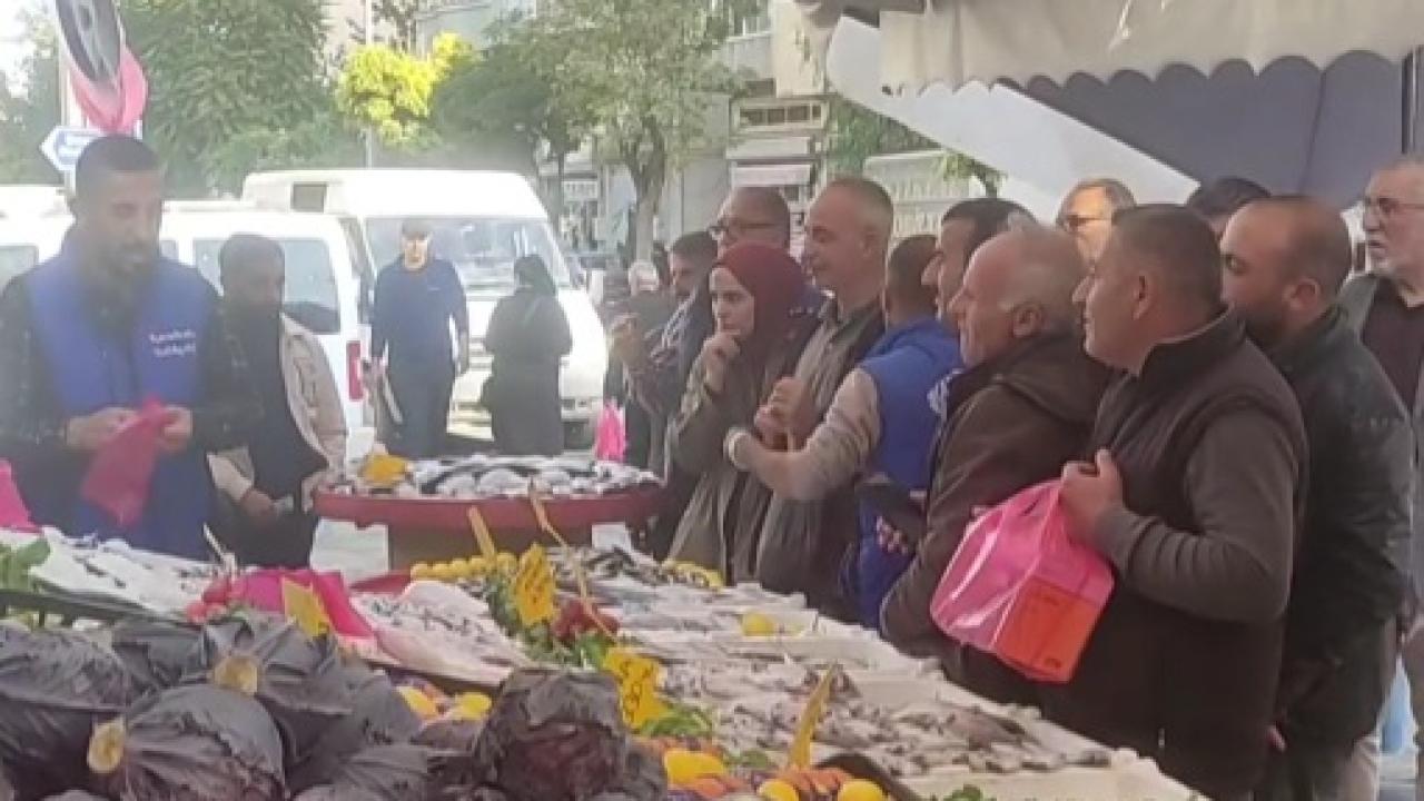 Iğdır&#039;da İndirim Yoğunluğu: Vatandaşlar Satın Almak İçin Akın Etti