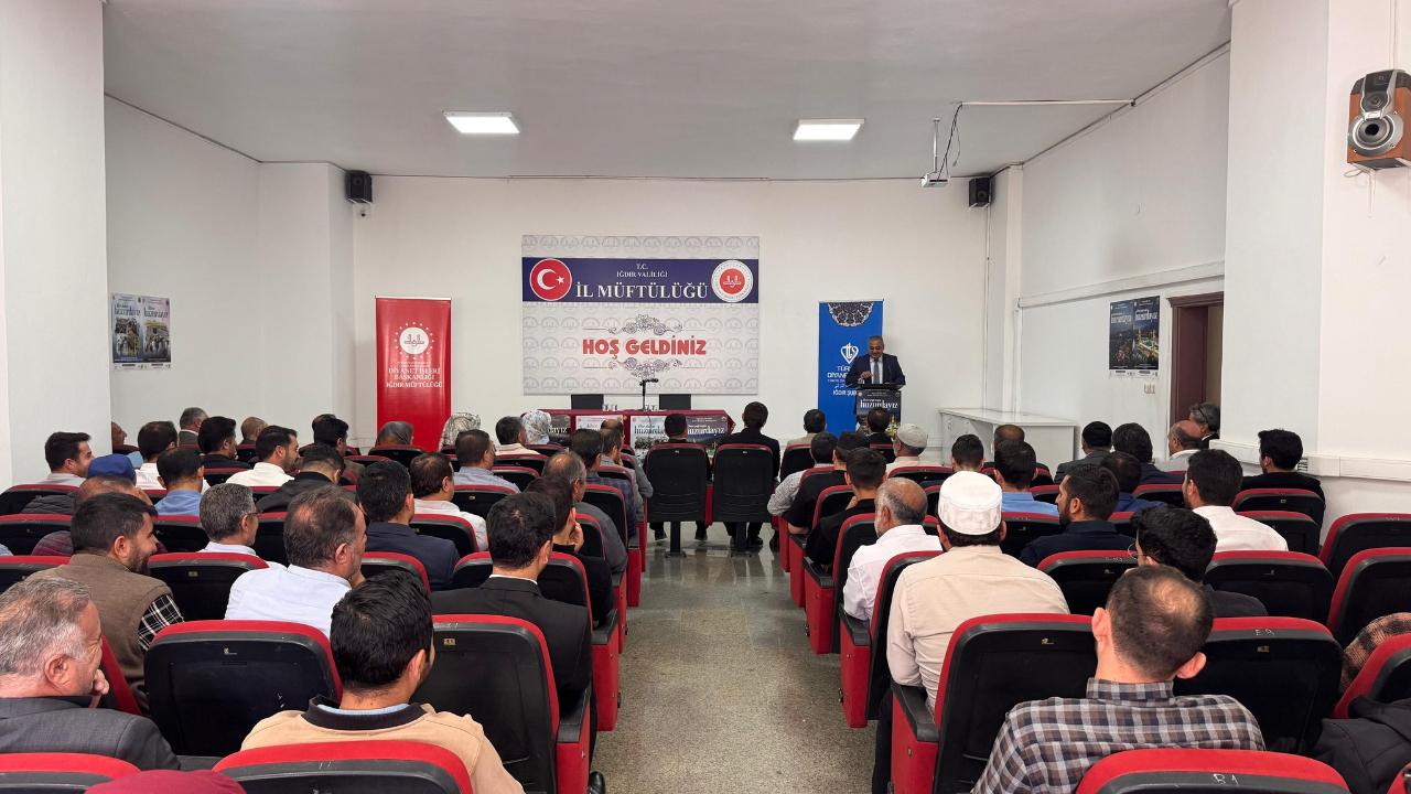 Iğdır’da “Peygamberimiz, Cami ve Namaz” Konferansı Düzenlendi
