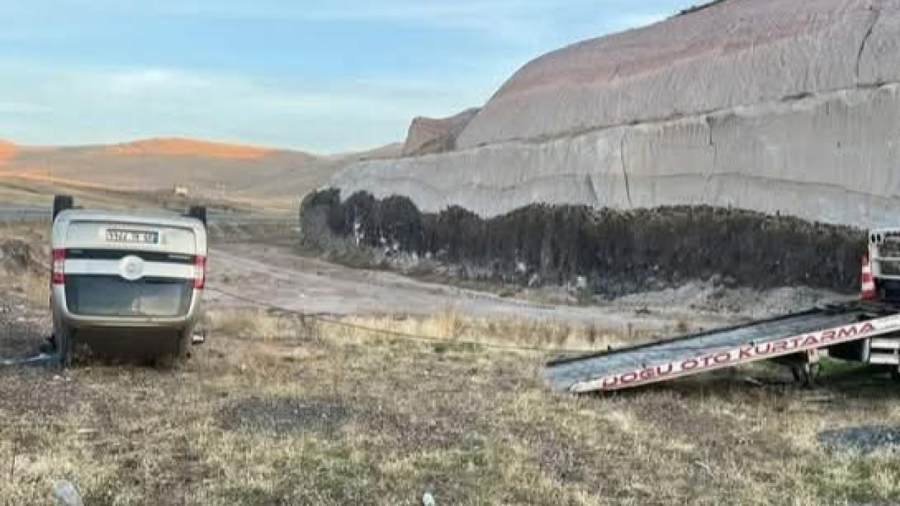 Iğdır’dan Kars’a Giden Otomobil Digor&#039;da Devrildi: 1 Yaralı