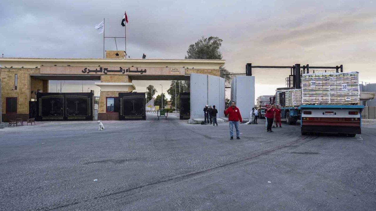 İsrail&#039;den Refah Sınır Kapısı Açıklaması: Sadece Siviller İçin Hazırlıklar Sürüyor