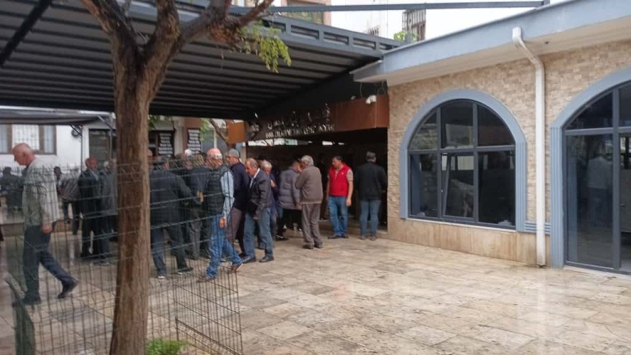 Kadın Cinayeti Kurbanı, Kocaeli&#039;de Toprağa Verildi