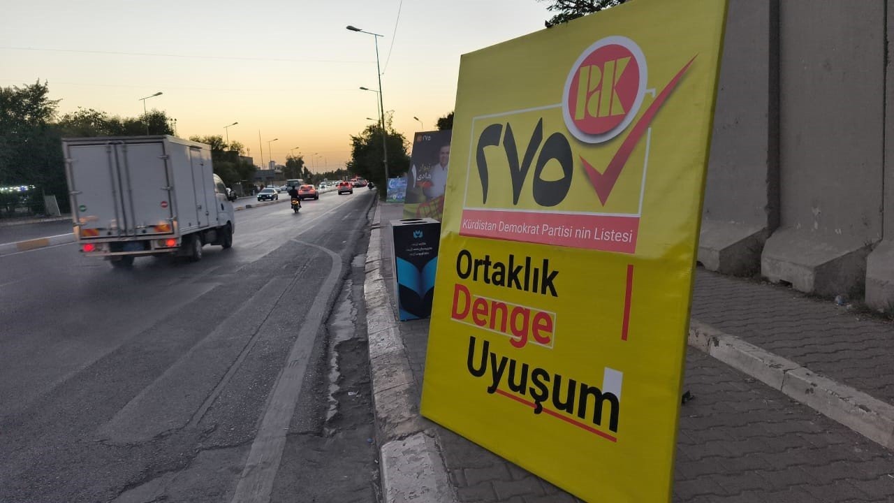 KDP&#039;den Irak Seçimleri Öncesi Türkmenlere Jest: Afişlerde Türkçe Kullanıldı