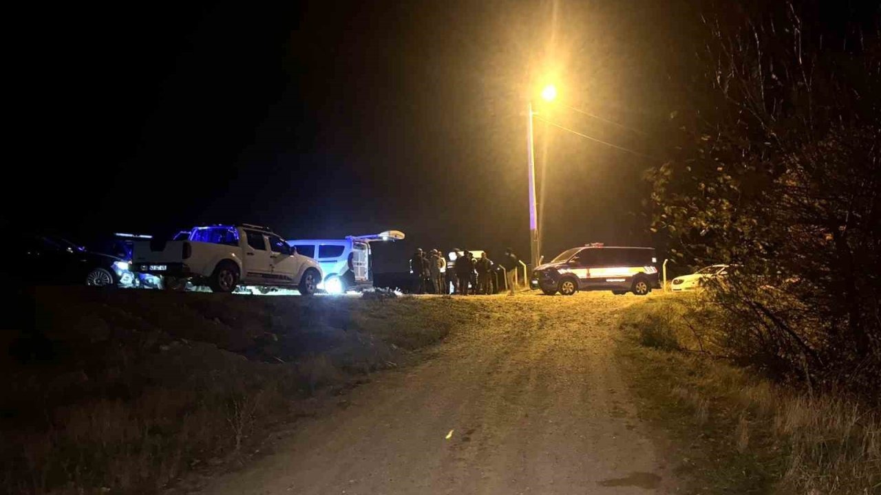 Kütahya'da Kayıp 87 Yaşındaki Kadın Aranıyor: Muhtardan Ayı Tehlikesi Uyarısıyla Yardım Çağrısı