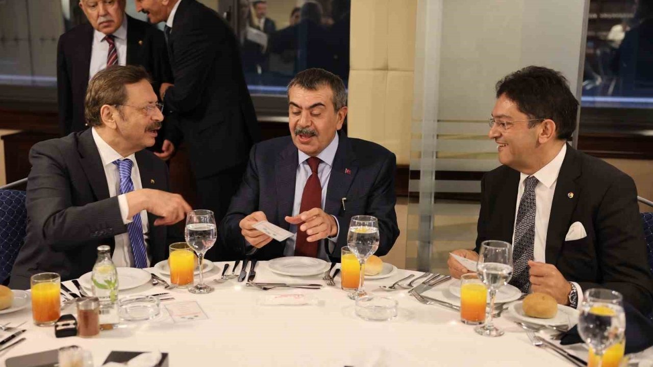 MEB ve TOBB&#039;dan Tarım Eğitimi İçin Dev İşbirliği: 30 Meslek Lisesi Ticaret Borsalarıyla Eşleşiyor