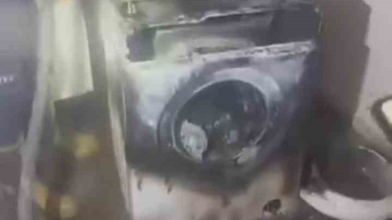 Muş&#039;ta Ev Yangını Paniğe Neden Oldu: İtfaiye Hızla Söndürdü