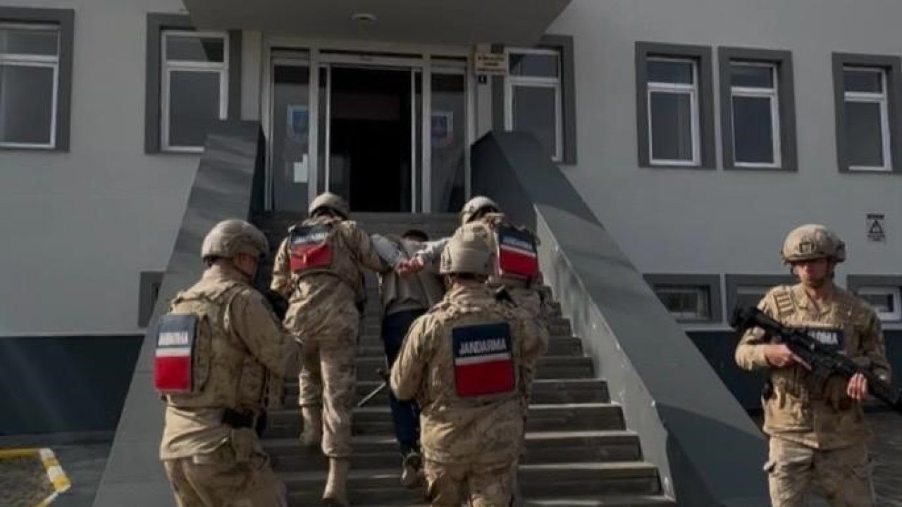 Muş&#039;ta Firari Hükümlü Yakalandı: Hakkında 20 Yıl 6 Ay Hapis Cezası Bulunuyordu