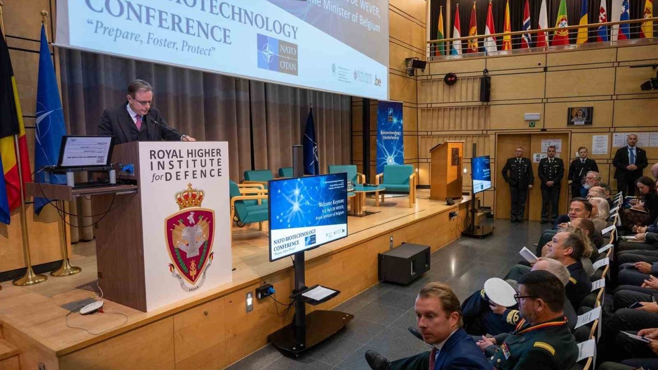 NATO’dan İlk Biyoteknoloji Konferansı: Rutte’den 'Tarihi Toplantı' Vurgusu ve Çin/Rusya Uyarısı