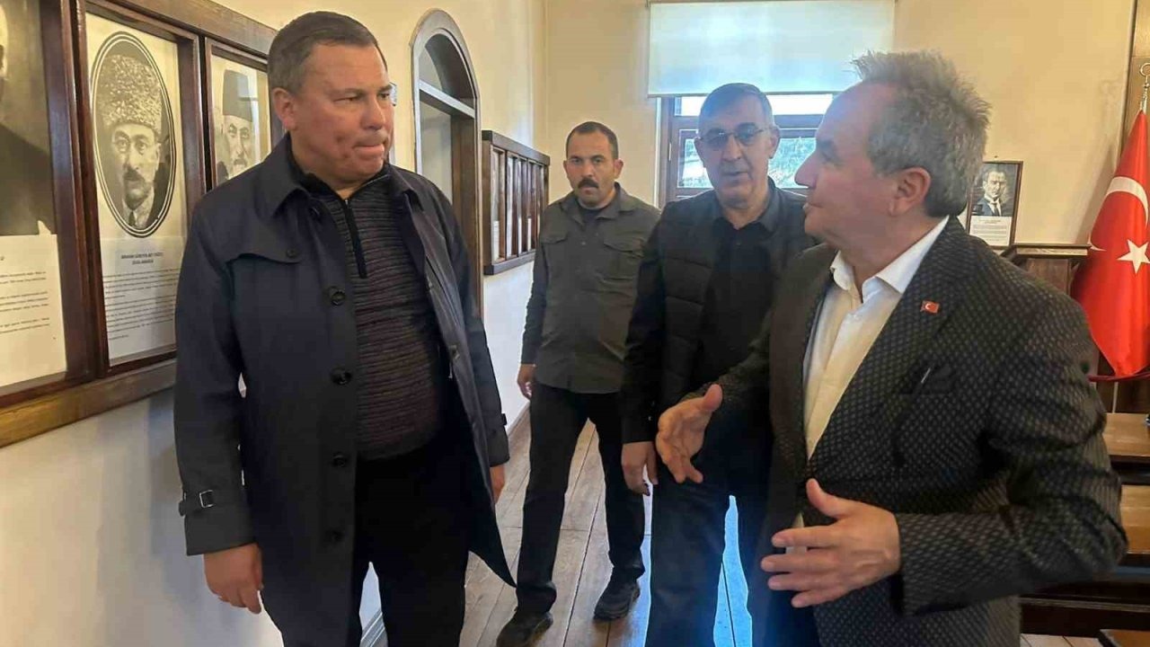 Rusya Ticaret Mümessili Gashigullin, Erzurum&#039;a Hayran Kaldı: &quot;Tarihi İpekyolu&#039;nun Mihenktaşı&quot;