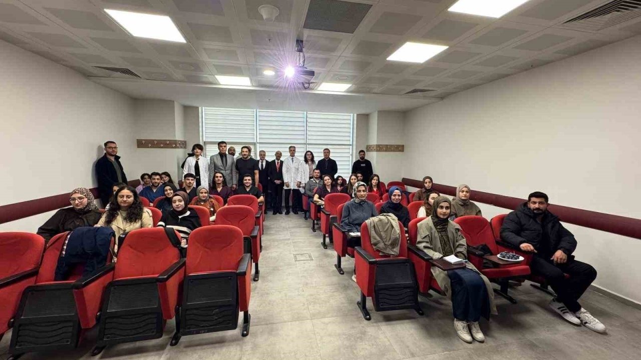 Saldırıda Bacağını Kaybeden Tıp Öğrencisine Duygusal Doğum Günü Sürprizi