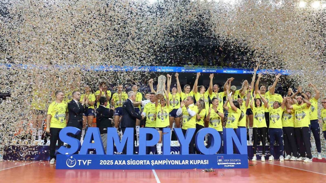 Şampiyonlar Kupası Fenerbahçe Medicana&#039;nın: 2-0&#039;dan Geri Dönüşle Üst Üste İkinci Kupa!