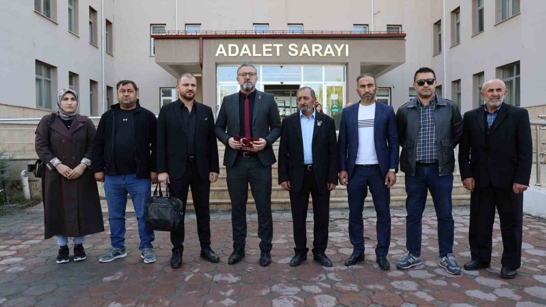 Sivas'ta Şehit Babasına Şoförden "Dilenci" Hakareti: Baba Savcılığa Şikayetçi Oldu, Şoför İşten Çıkarıldı