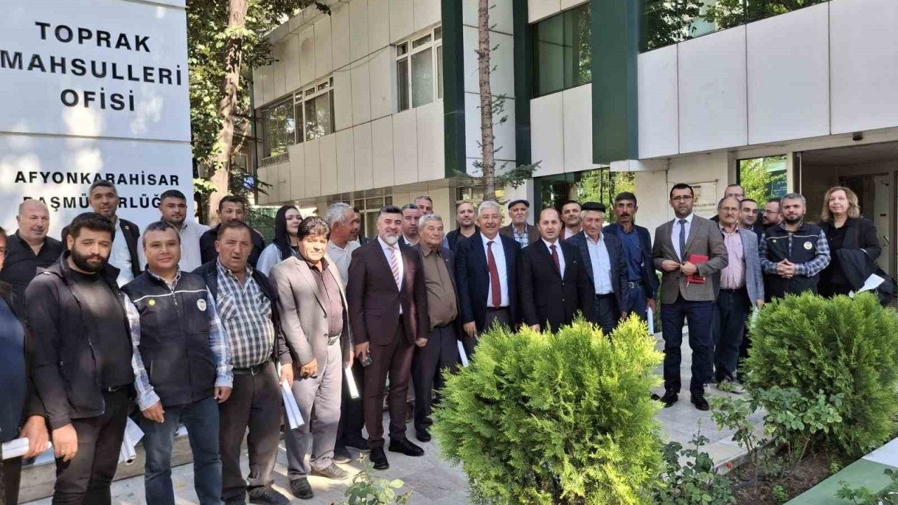 TMO’dan Afyonkarahisar’da Haşhaş Ekim Bilgilendirme Toplantısı