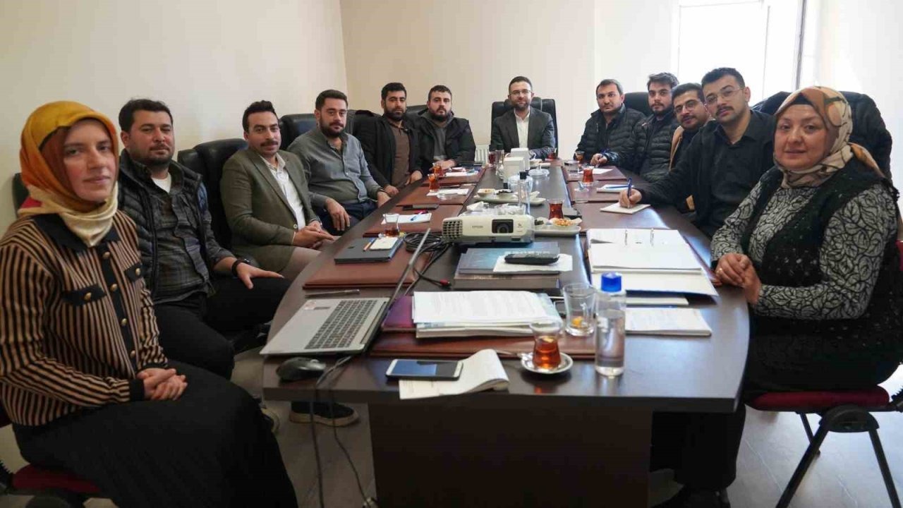 TOBB Erzurum Genç Girişimciler Kurulu Toplantısı ETSO'da Yapıldı: KOSGEB Verileri ve İş Birlikleri Değerlendirildi