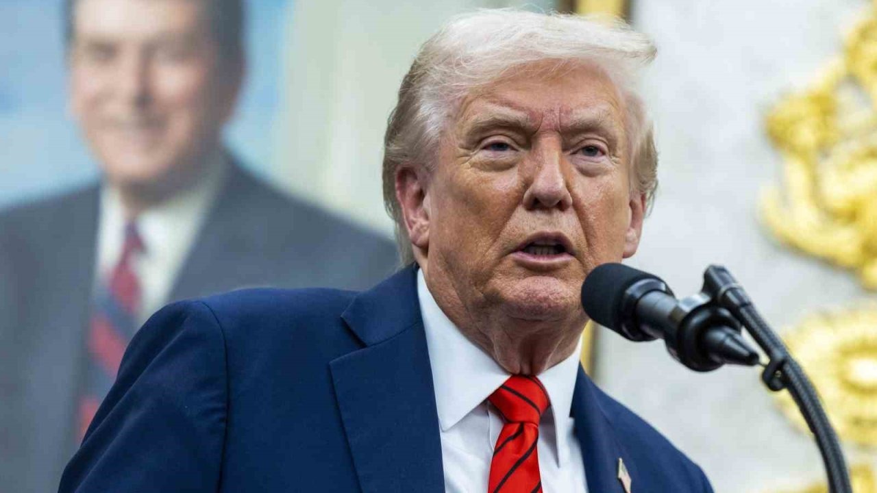 Trump’tan Yüzde 100 Gümrük Vergisi Sonrası Yatıştırıcı Açıklama: &quot;ABD Çin’e Zarar Vermek Değil, Yardım Etmek İstiyor&quot;