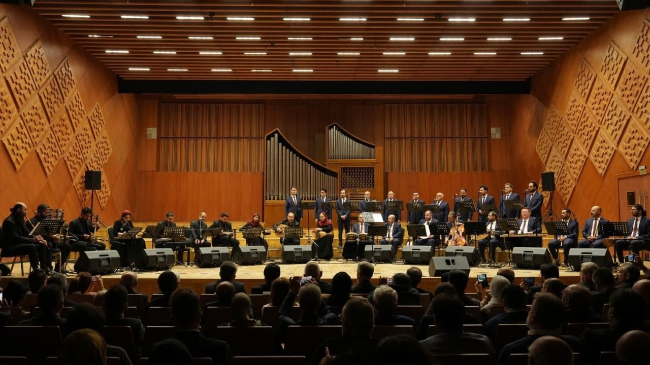 Türkiye-İran Dostluğu “Hafız-ı Şirazi’yi Anma Konseri” ile Taçlandı