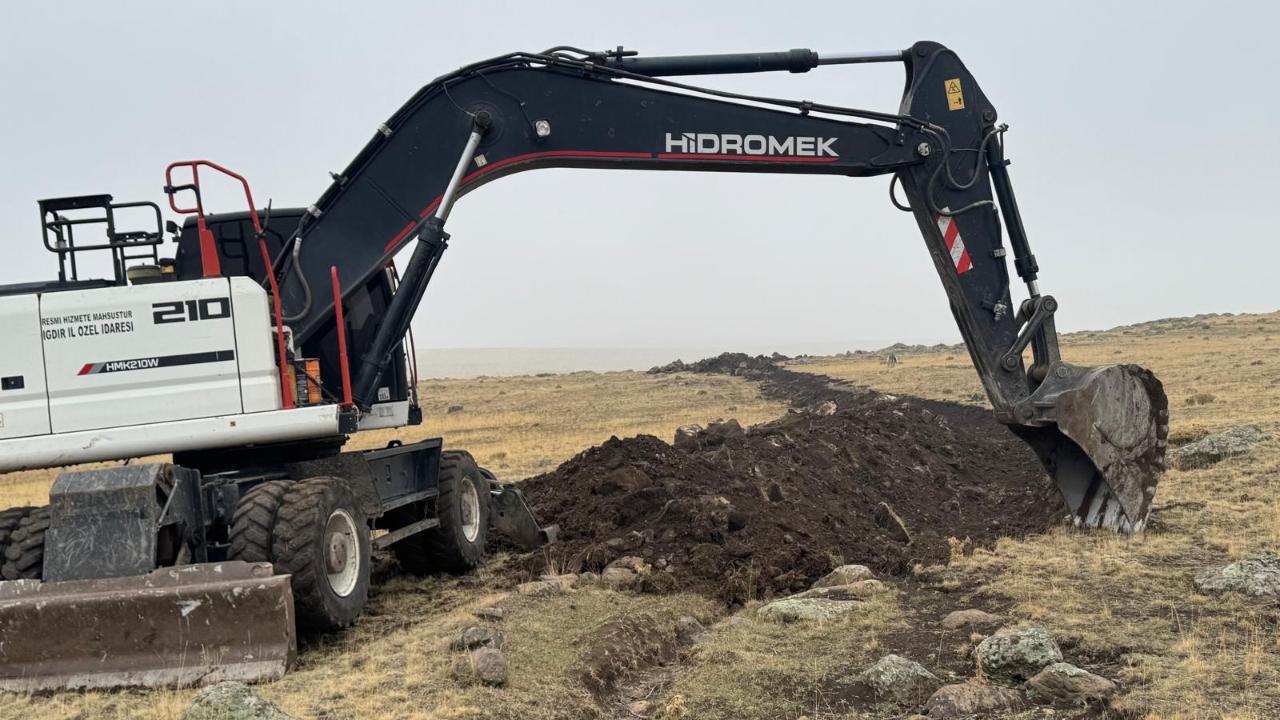 Tuzluca&#039;da Kratin Yaylası&#039;na 4 Kilometrelik Sulama Kanalı Yapıldı