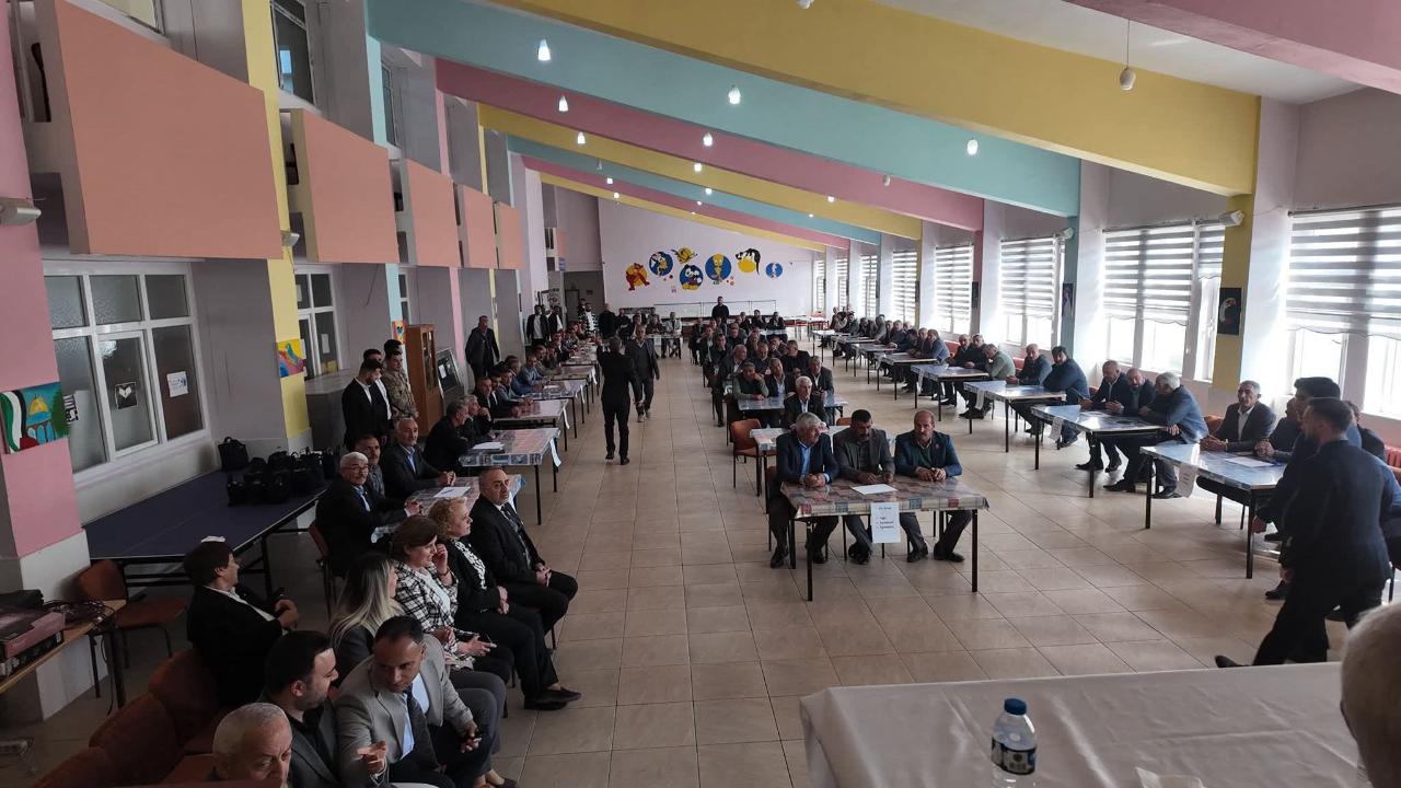 Tuzluca’da Muhtarlar Günü’nde Renkli Yarışma