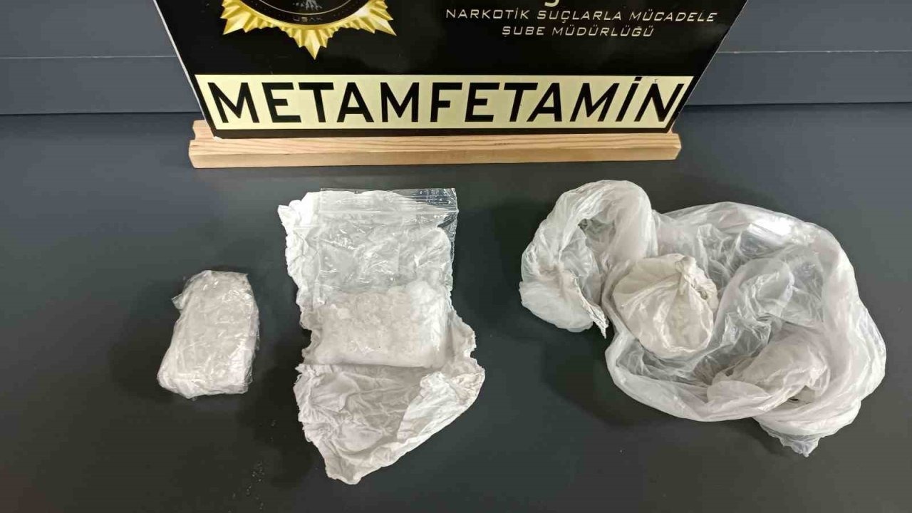 Uşak&#039;ta Uyuşturucu Operasyonu: 2 Şüpheli Tutuklandı