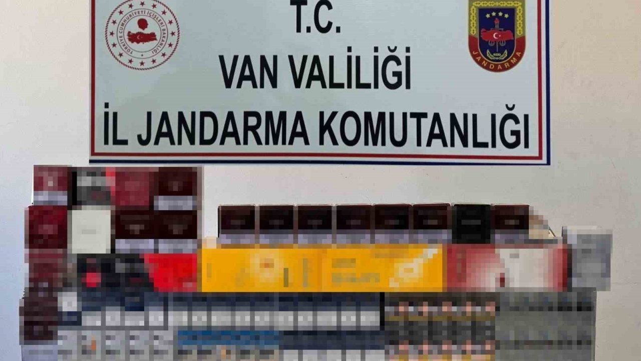 Van Başkale’de Jandarma Kaçak Sigara Operasyonu: Bin 856 Paket Ele Geçirildi