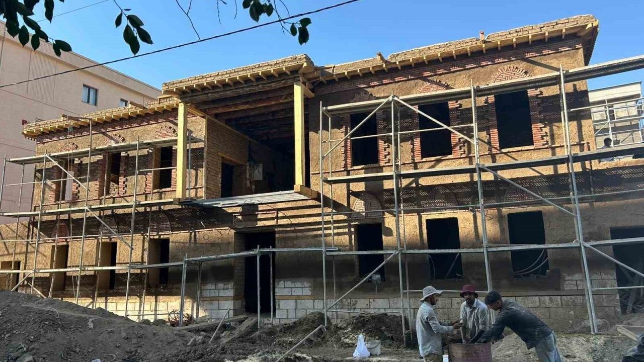 Van’ın Tarihi Simgesi Tahir Paşa Konağı Restorasyonunda Sona Gelindi