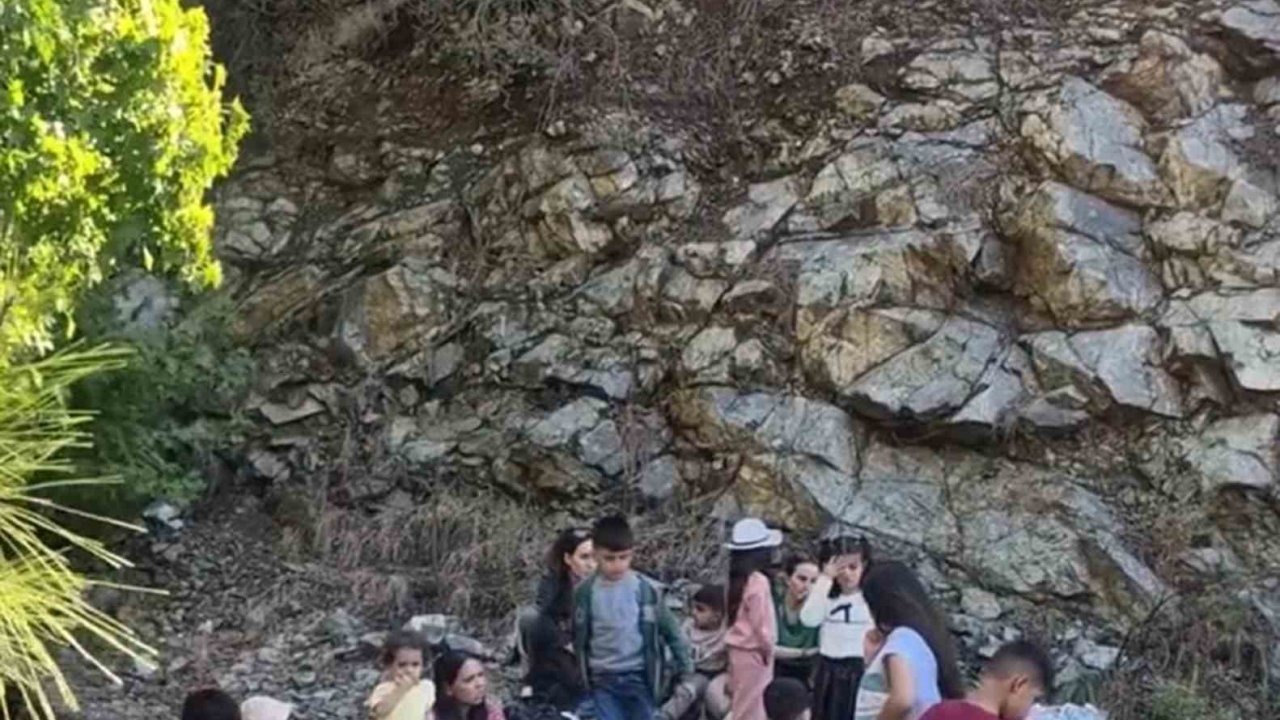 Yasa Dışı Göç Operasyonu: 65 Düzensiz Göçmen Yakalandı